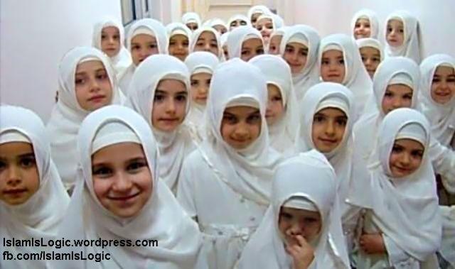 gadis-gadis-muslimah-berjilbab-anggun-dan-salehah